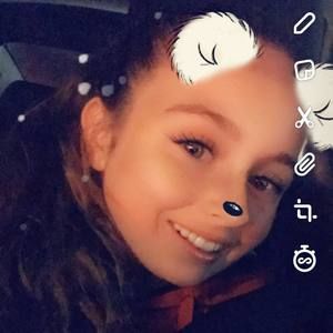 Meet your Posher, Ava